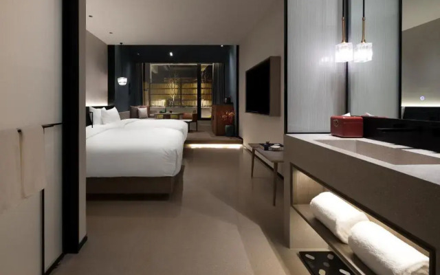 Qianzitong Hotel