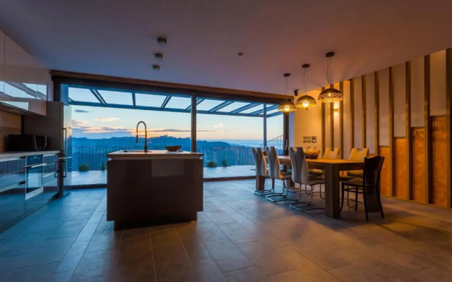 Luxury Villa Eva Pool Whirlpool & Sauna