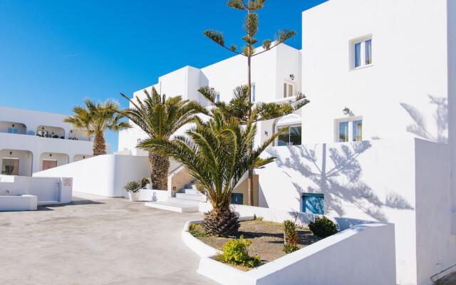 Nikos Hotel