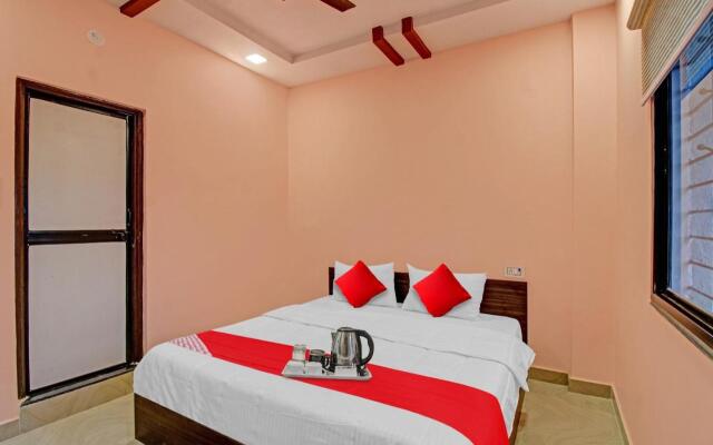 OYO Raj Hotel