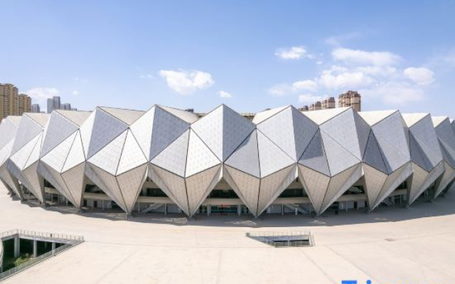 Tuwo Holiday Hotel (Qinghai Sports Center Wanda Plaza Branch)