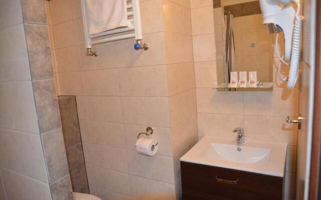 Astra Apartments