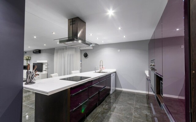 Luxurious Villa Iiheated Pool 200 Meters From The Beach Castelldefels-sitges