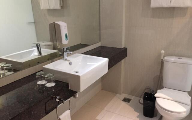 Whiz Prime Hotel Kelapa Gading