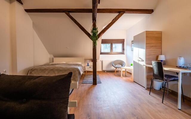 EVA Rooms & Studio Apartment