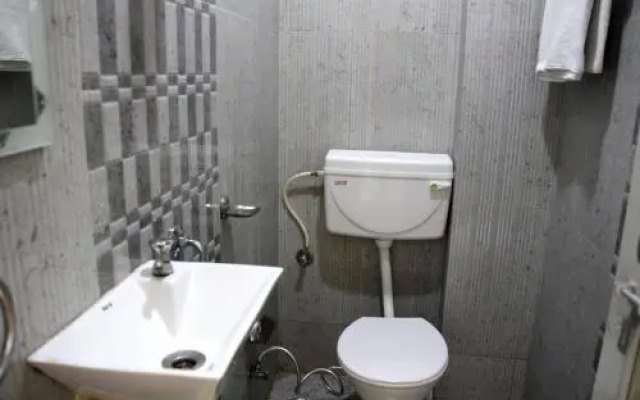 Ganga Love Luxe Guest House