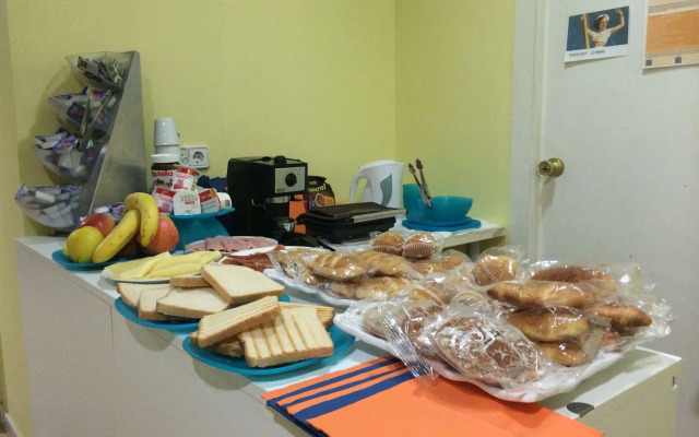 Barcelona City North Hostal