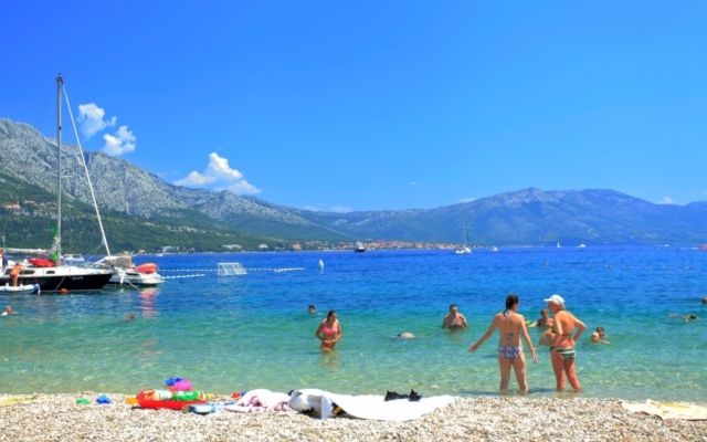 Apartment Jakica - family apartment with garden terrace A1 Mate Korcula, Island Korcula