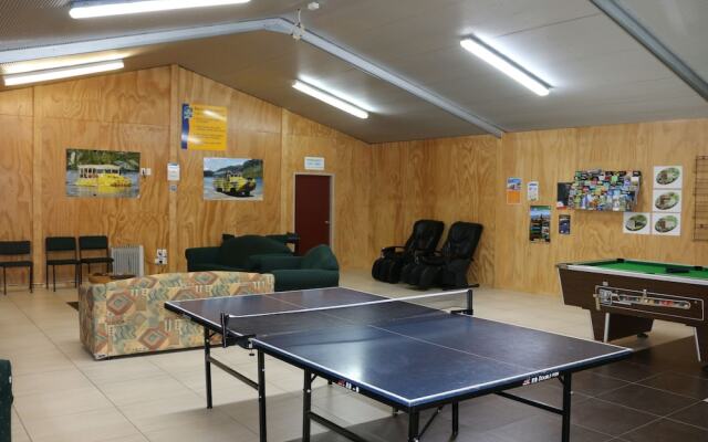 Blue Lake Top 10 Holiday Park