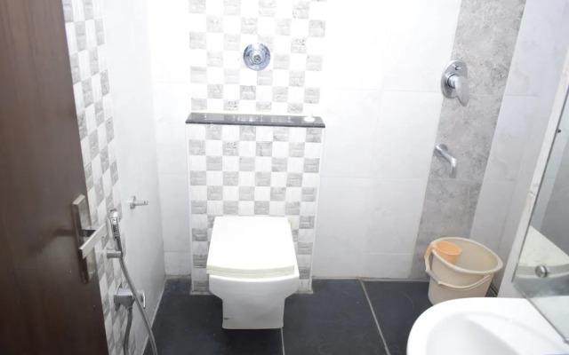 Hotel Tamizh Park