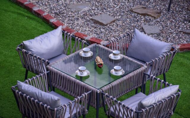 Dreamland I luxury I3Bhk IBonfire IMusic