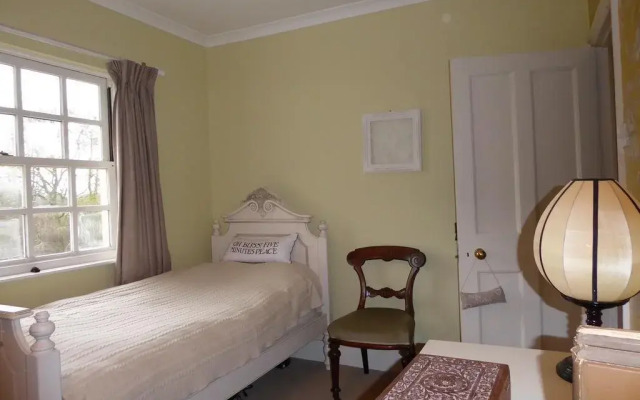 Willow House