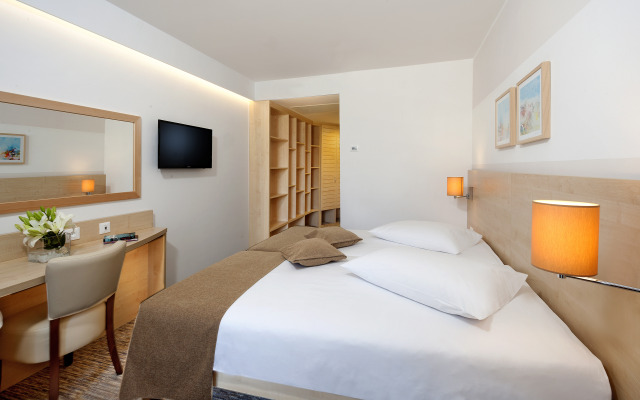 Valamar Parentino Hotel