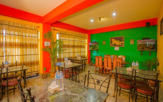 OYO 240 Hotel Aagan