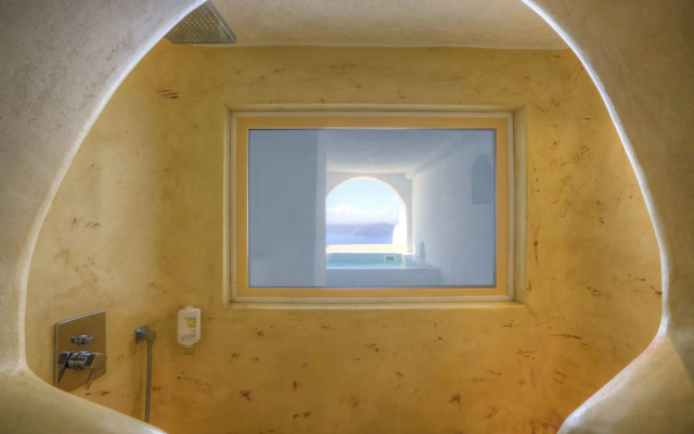Abyssanto Suites & Spa