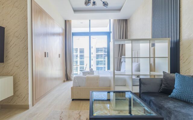 Nasma Holiday Homes - Azizi Riviera