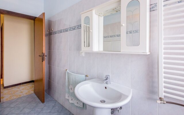 Lovely Holiday Home in Catania near Sea