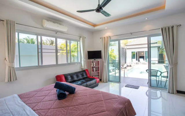 Modern Elegance 3BR Pool Villa Marine