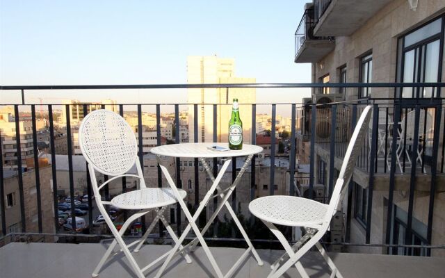 Hillel 11 Hotel