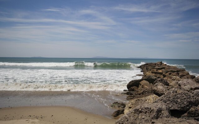 Beach Bungalow in Ventura by RedAwning