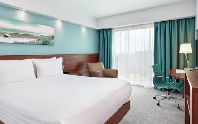 Hampton By Hilton Kocaeli Symbol