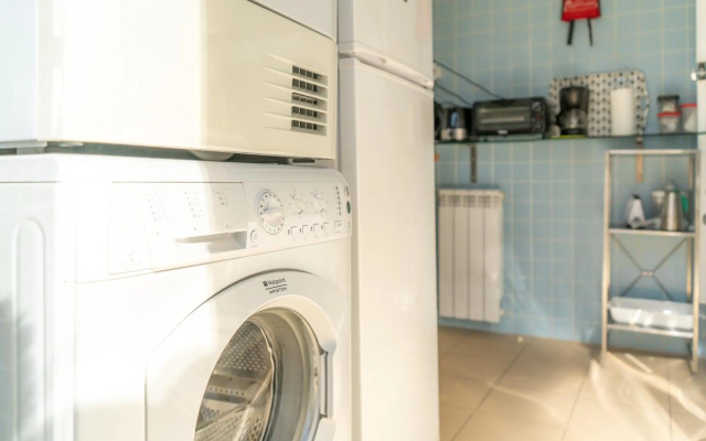 LV Premier Baixa PR2 Elevator City View Balcony