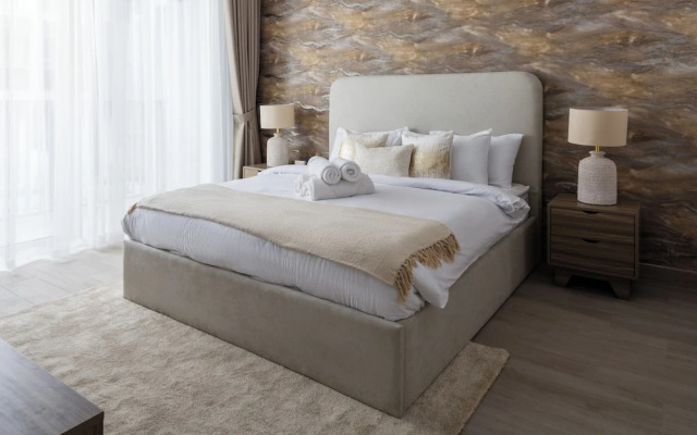 Waves - Luxury Meets Comfort Modern 1