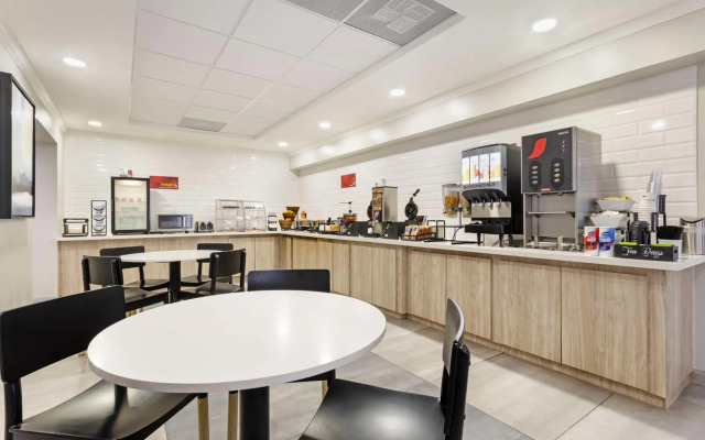 Best Western Plus Sugar Land Houston