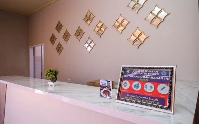 Urbanview Hotel Dedy Jaya Brebes – Guest Rooms – Brebes