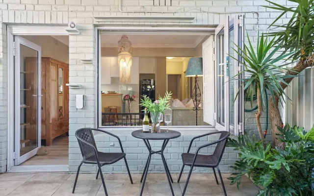 Mimosa Court