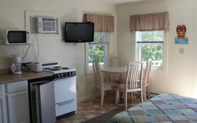 Drakes Island Resort