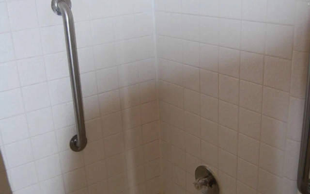 Western Inn Lakewood Tacoma