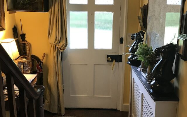 Lower Buckton Country House - Sleeps 12