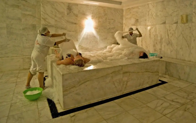 Sunny Days Mirette Family Resort