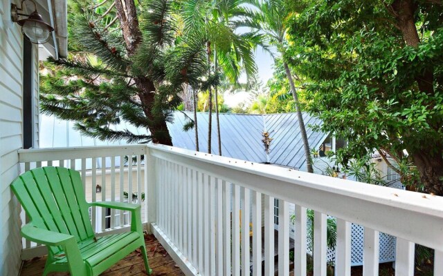 Tranquility by Avantstay Close to Duval St w/ BBQ & Shared Pool