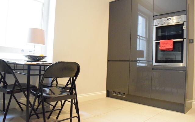 Modern 2 Bedroom Home in Chelsea