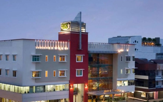Hotel Santika Pontianak