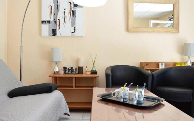 Appartement Le Lavandou, 4 pièces, 6 personnes - FR-1-251-56