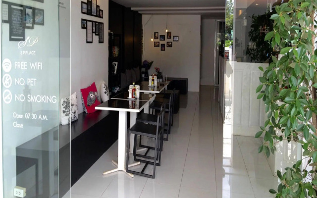 SP Place Hotel