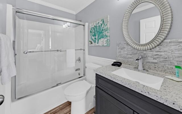 Crystal Village II, Unit 19B