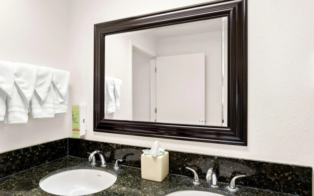 Surestay Plus Hotel by Best Western Susanville