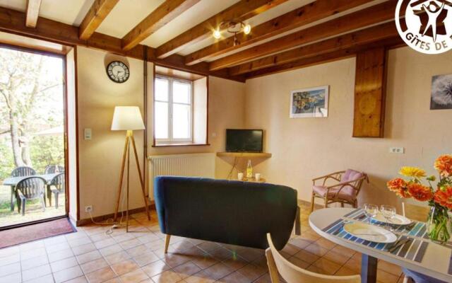 Gîte Pralong, 3 Pièces, 4 Personnes - Fr-1-496-117