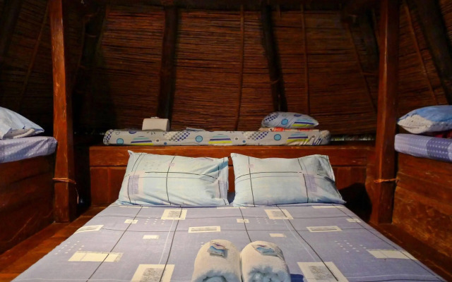 Native Village Inn