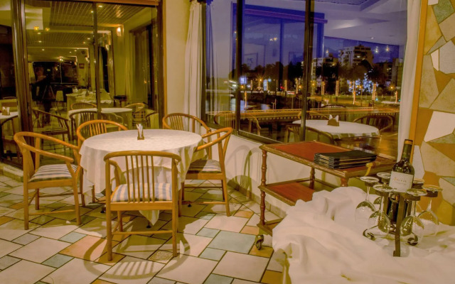 Gala Hotel & Centro de Eventos