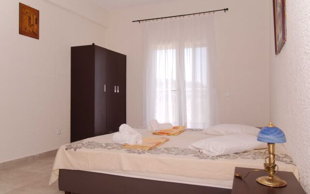 Villa Elina By Golden Residence