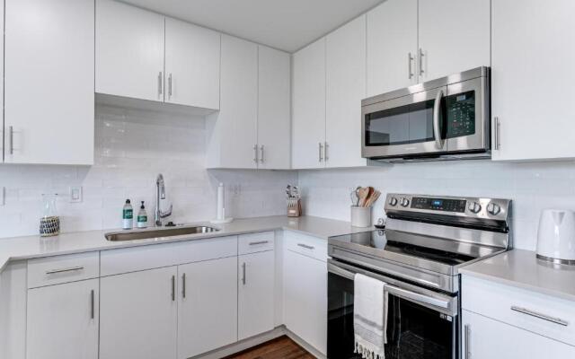 All-New, Waterfront Condo in Downtown Sarasota!
