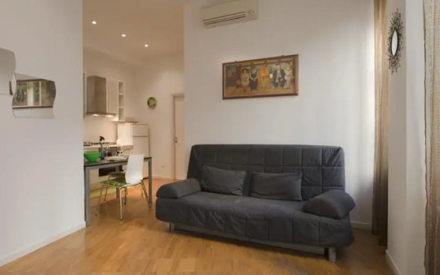 Gramsci Halldis Apartment