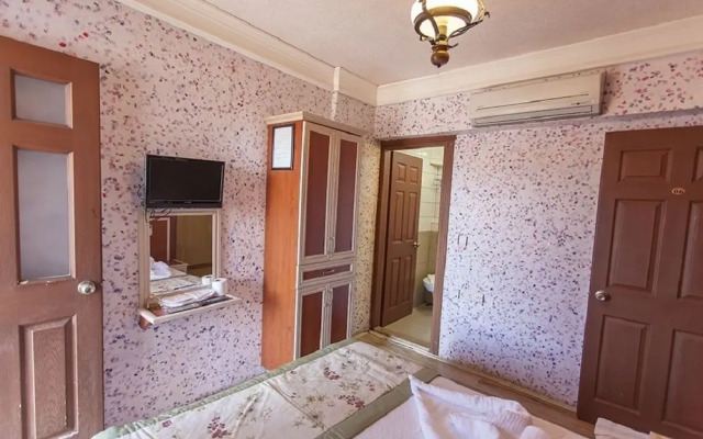 Mevsim Otel