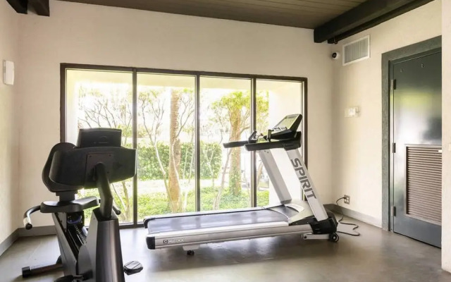 Pelican Pointe1204 3BR 2BA Gulf-front