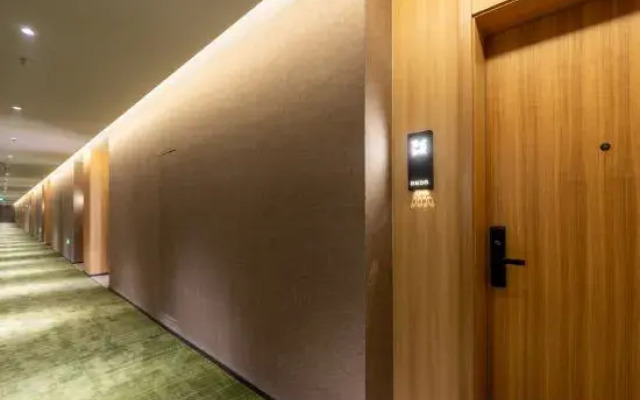 Qiuguo Hotel (Zibo Wanda Plaza Qishenghu Park Branch)